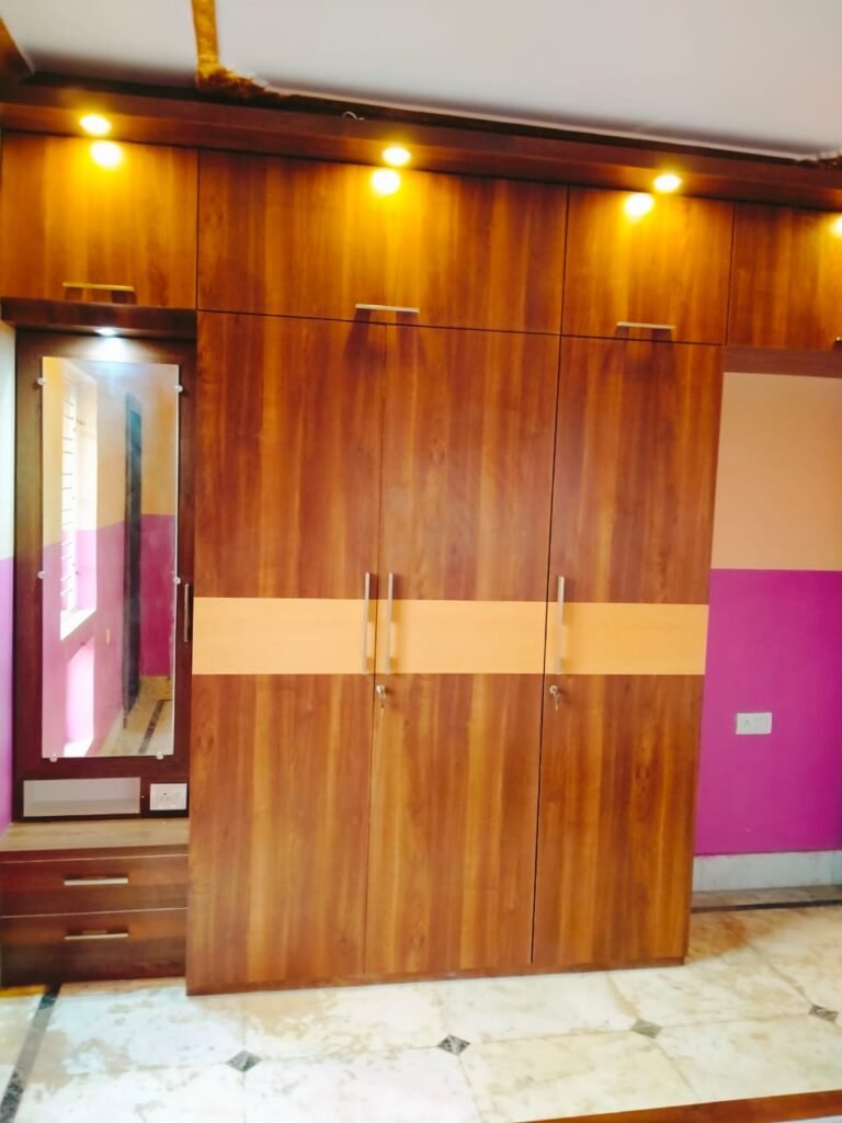 Functional and stylish wardrobe interior design